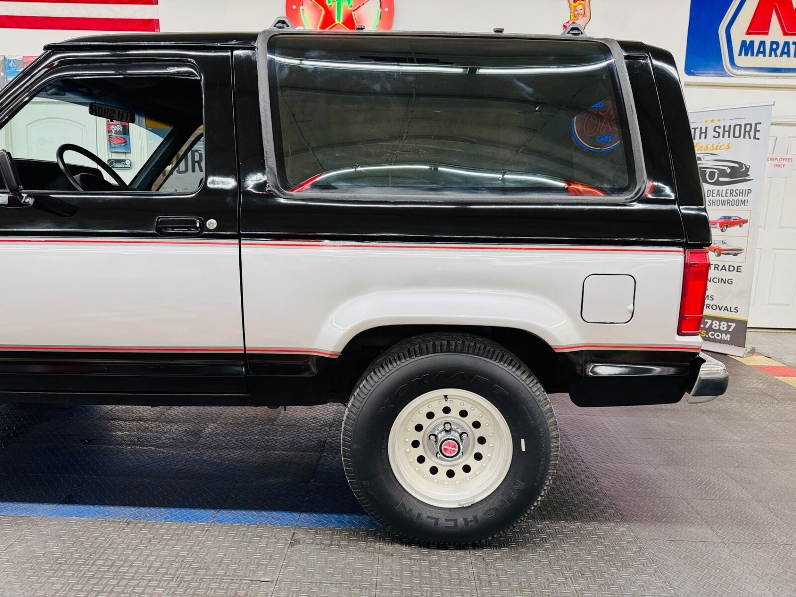 Ford-Bronco-SUV-1990-19