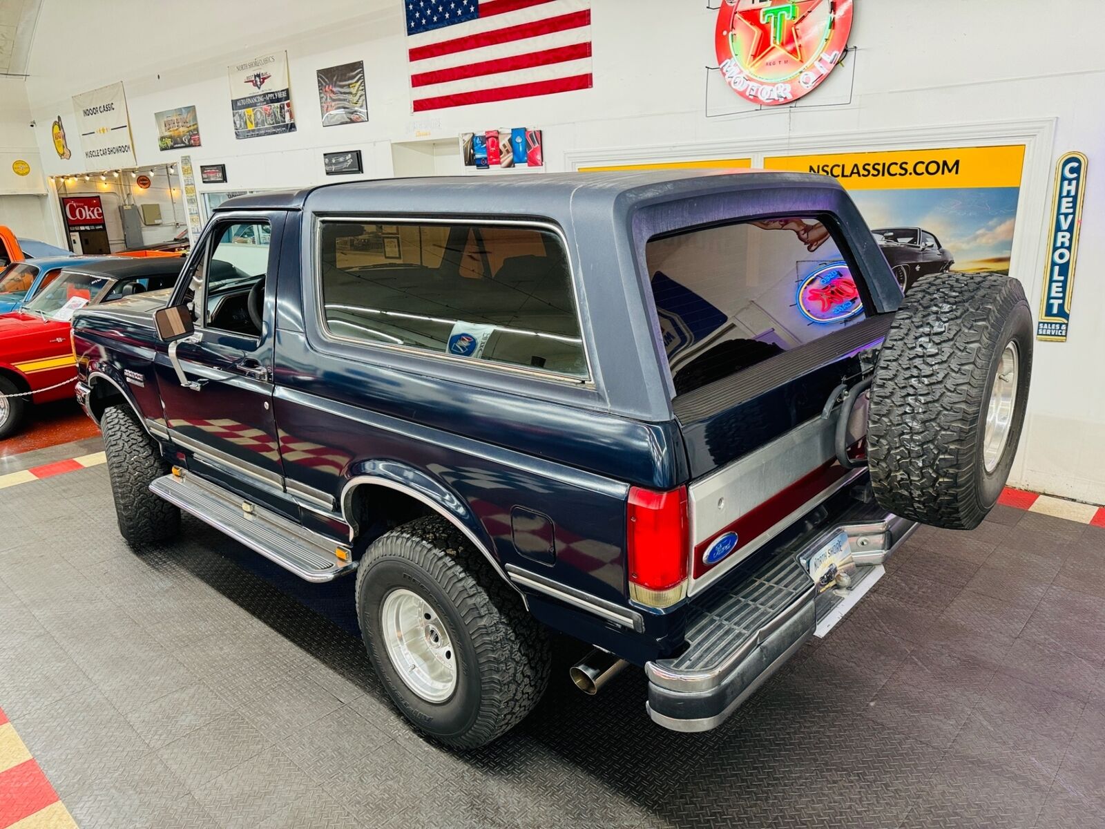 Ford-Bronco-SUV-1990-2