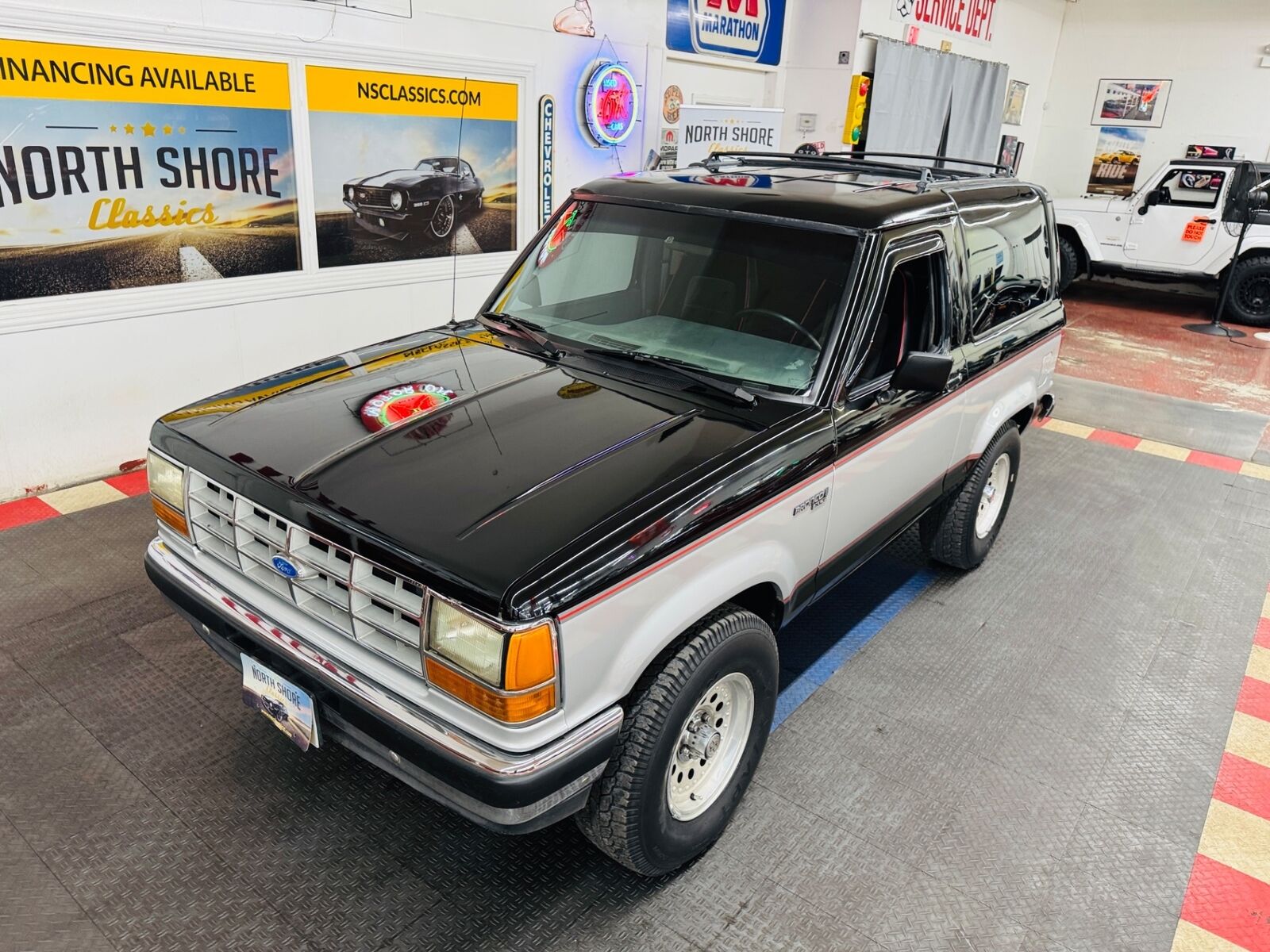 Ford-Bronco-SUV-1990-28