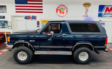 Ford-Bronco-SUV-1990-3