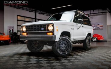 Ford Bronco SUV 1990