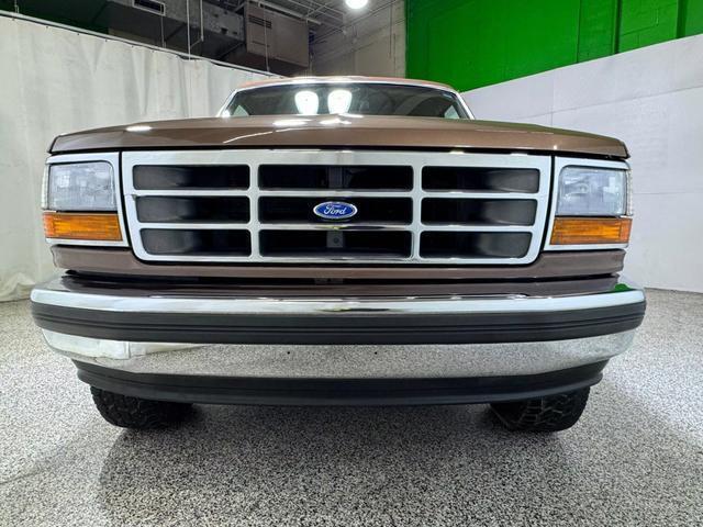 Ford-Bronco-SUV-1992-24