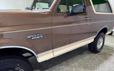 Ford-Bronco-SUV-1992-25