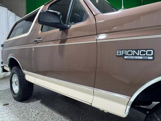 Ford-Bronco-SUV-1992-29