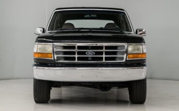 Ford-Bronco-SUV-1993-4