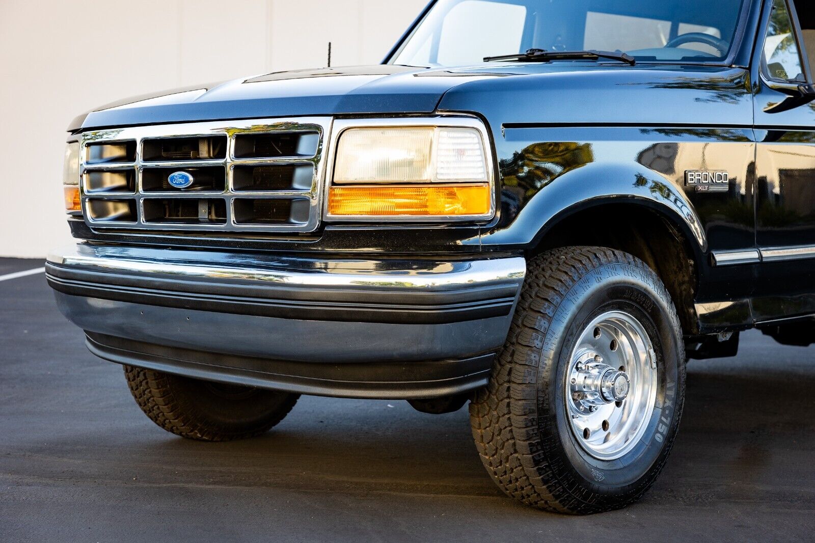 Ford-Bronco-SUV-1994-9