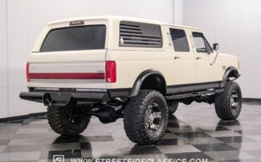 Ford-C-350-SUV-1991-11