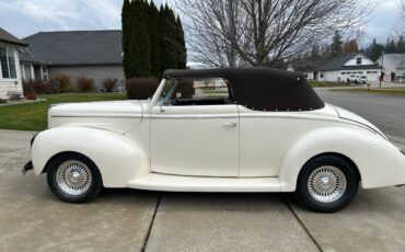 Ford-Convertible-1940