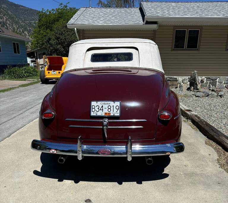 Ford-Convertible-1946-4