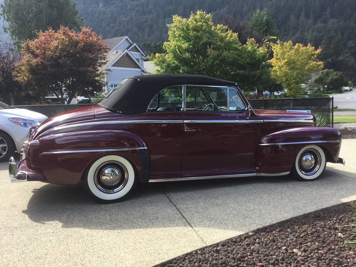 Ford-Convertible-1948-1