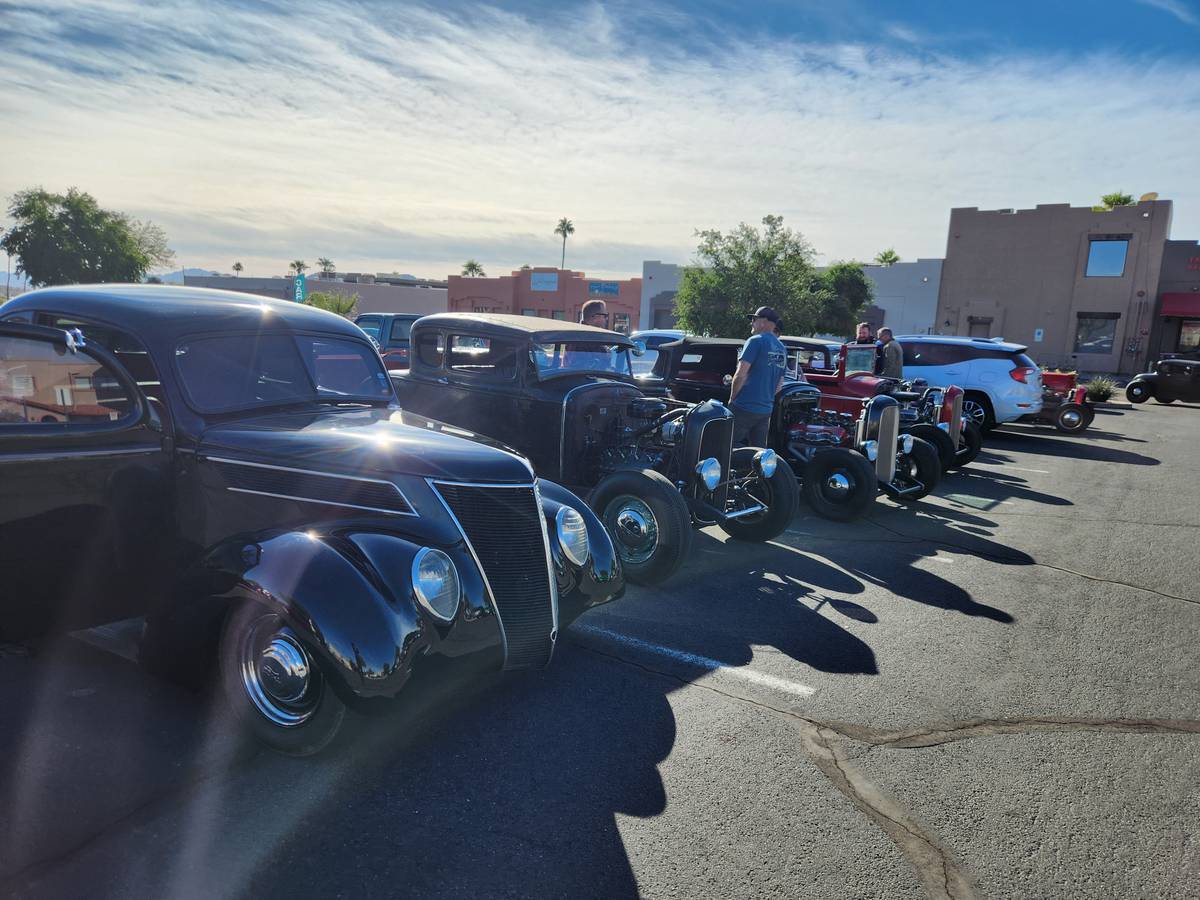 Ford-Coupe-1937-12