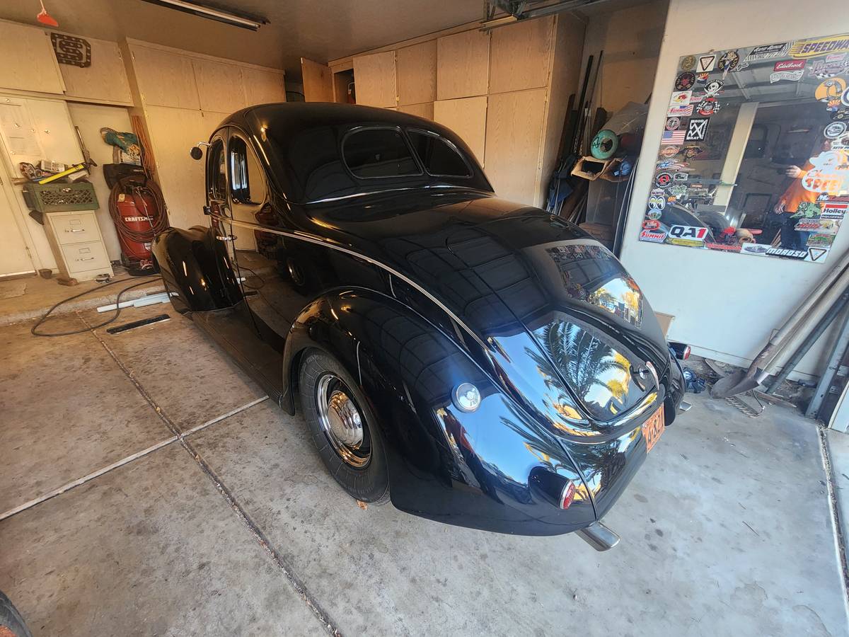 Ford-Coupe-1937-4