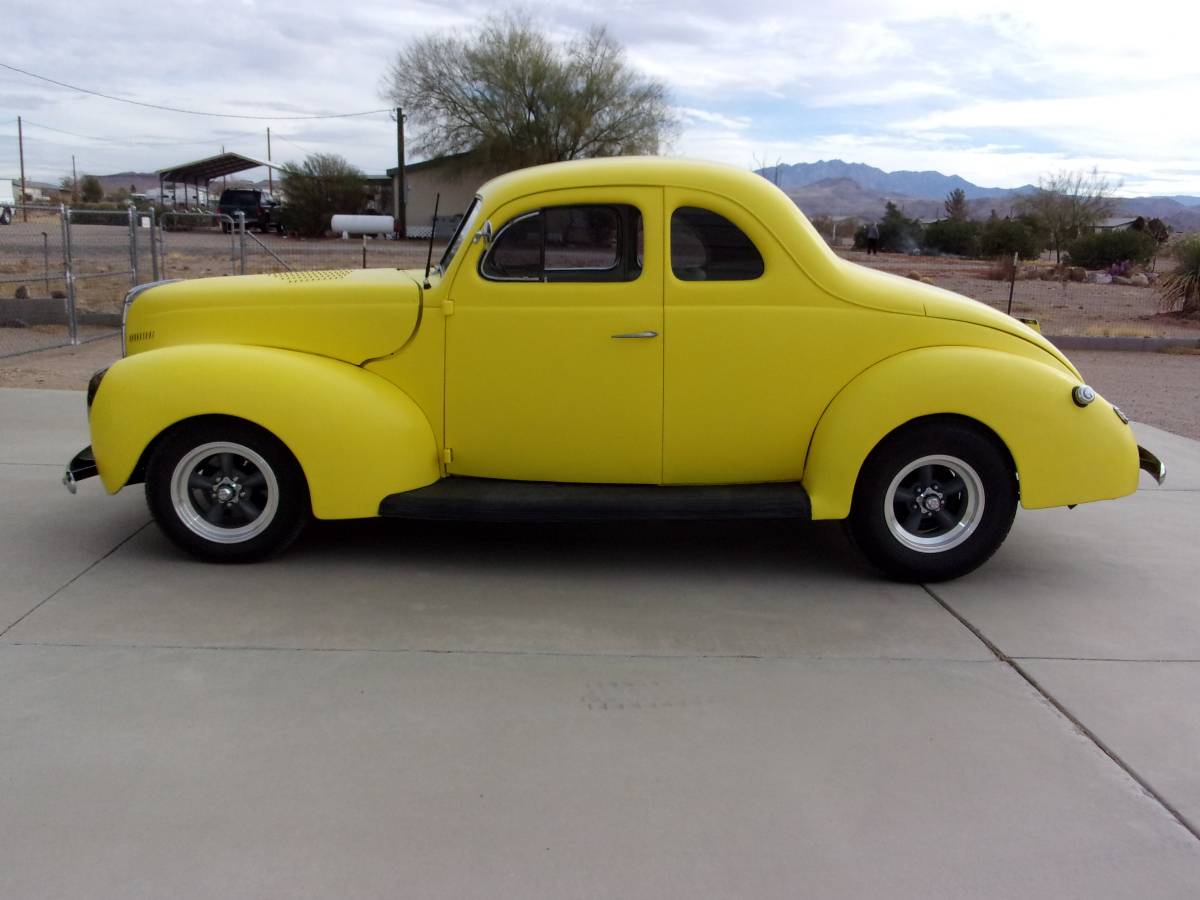 Ford-Coupe-1940-1