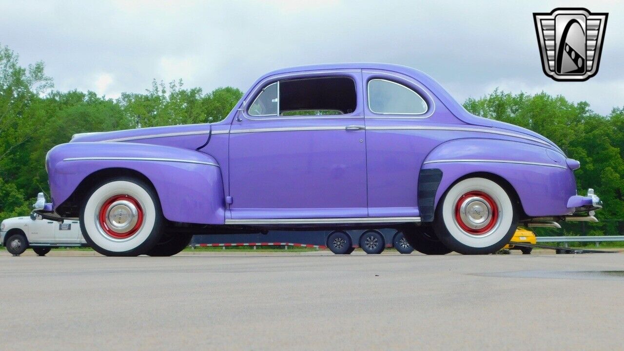 Ford-Coupe-1946-4