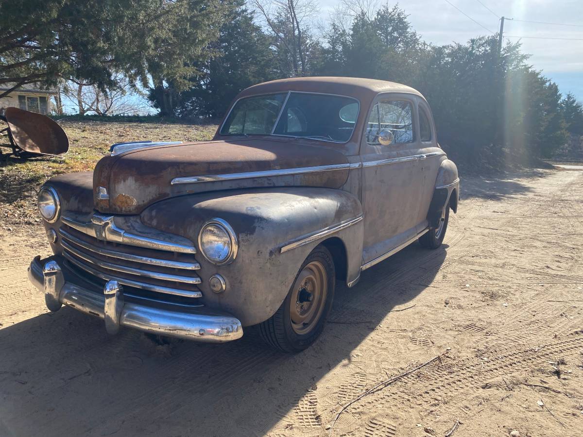 Ford-Coupe-1947-14