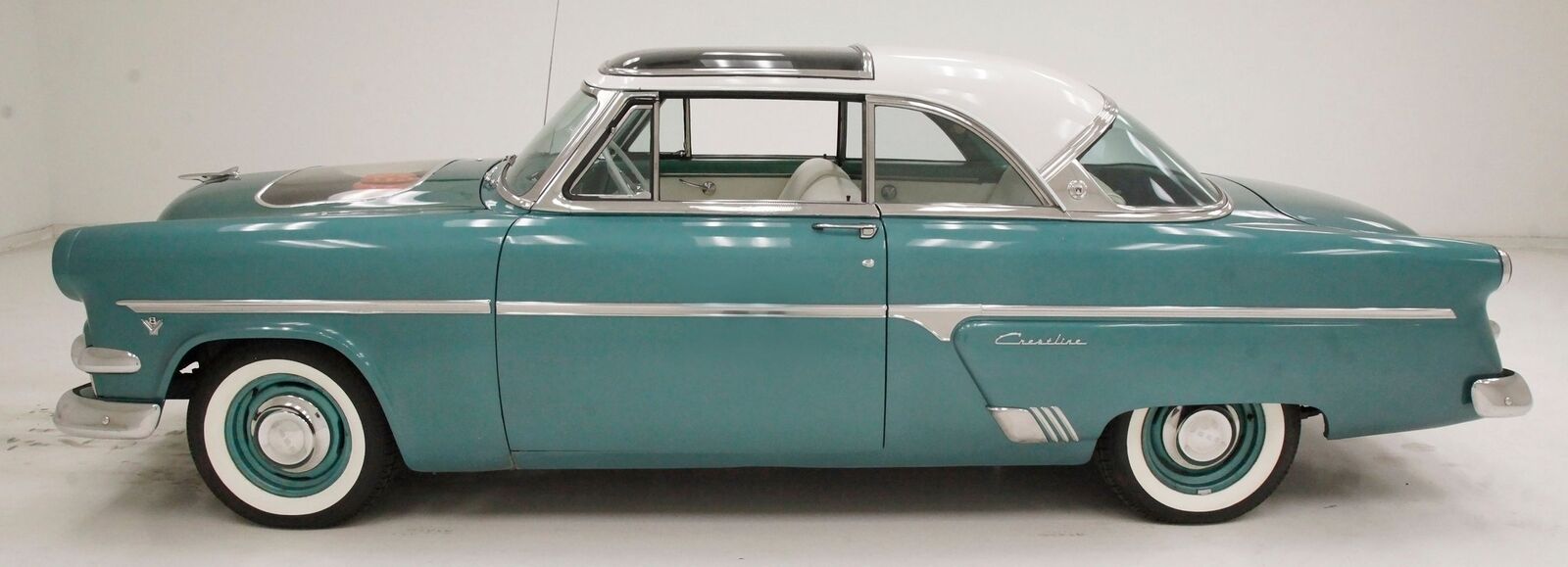 Ford-Crestline-1954-1