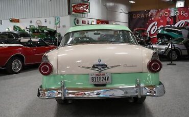 Ford-Crown-Victoria-1956-4