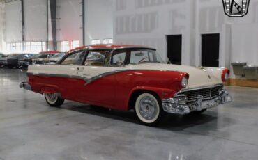 Ford-Crown-Victoria-Berline-1956-5