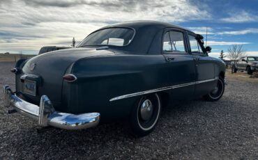 Ford-Custom-1950-2