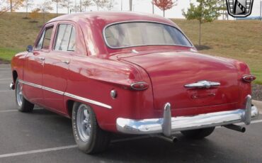 Ford-Custom-Berline-1949-3