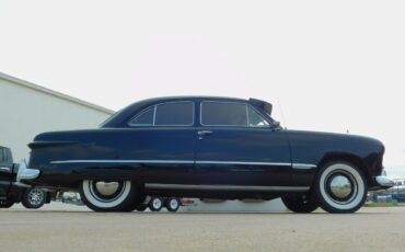 Ford-Custom-Coupe-1949-10