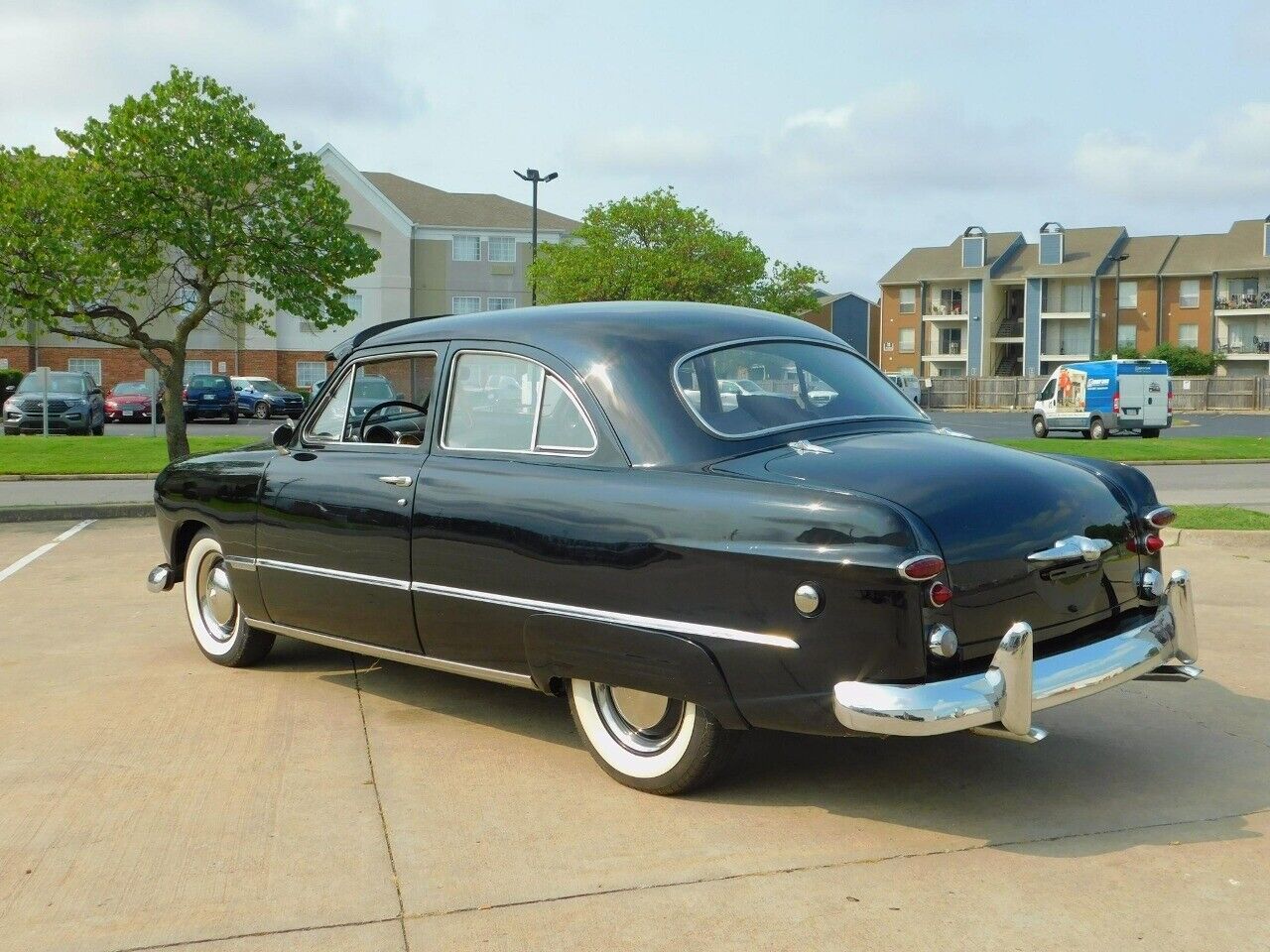 Ford-Custom-Coupe-1949-5