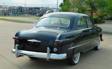 Ford-Custom-Coupe-1949-8