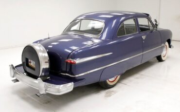 Ford-Custom-Deluxe-Berline-1951-4