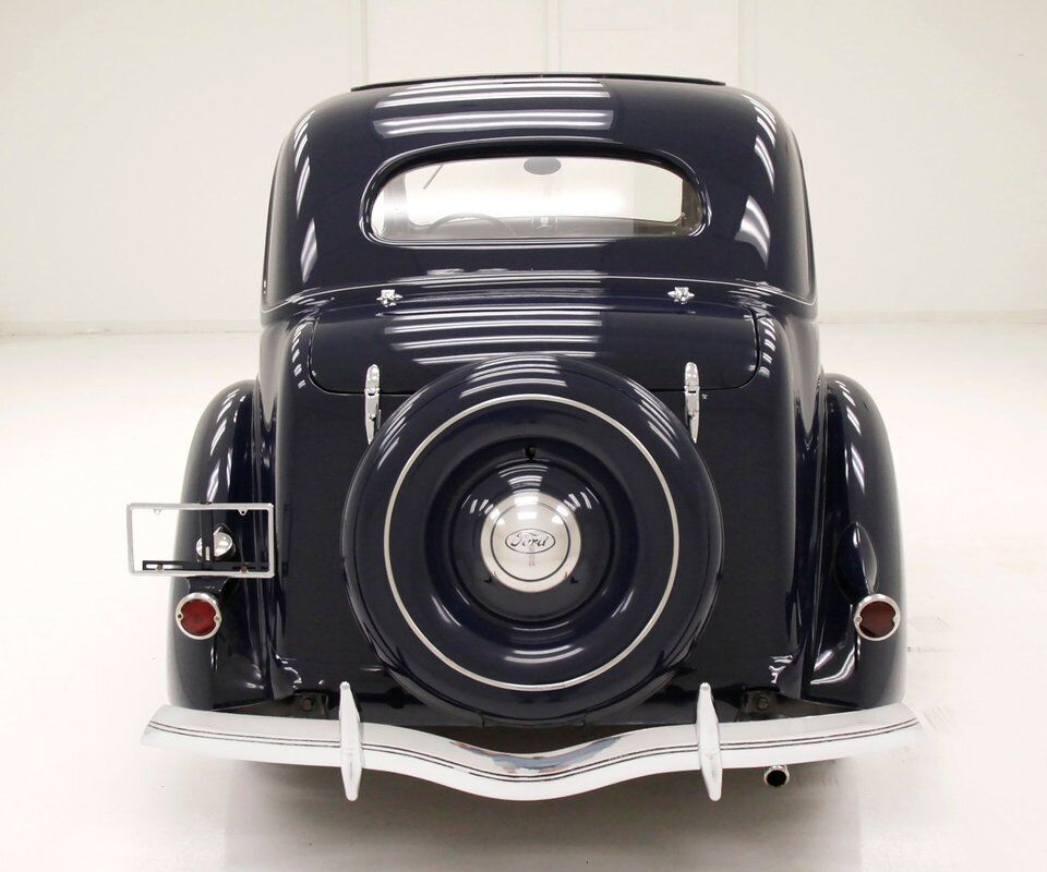 Ford-Deluxe-Berline-1936-3