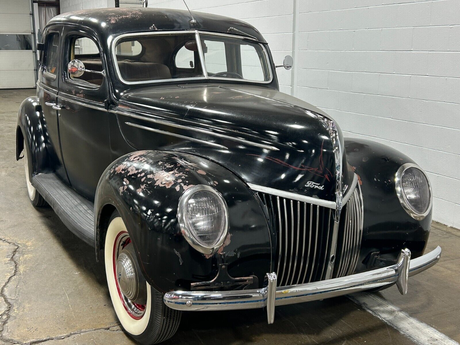 Ford-Deluxe-Berline-1939-5