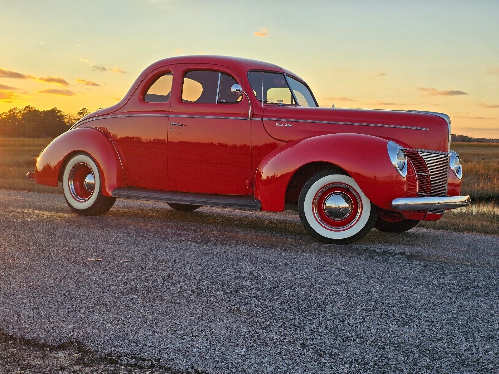 Ford-Deluxe-Coupe-1940-1