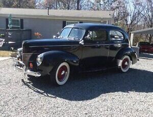 Ford-Deluxe-Coupe-1940-2