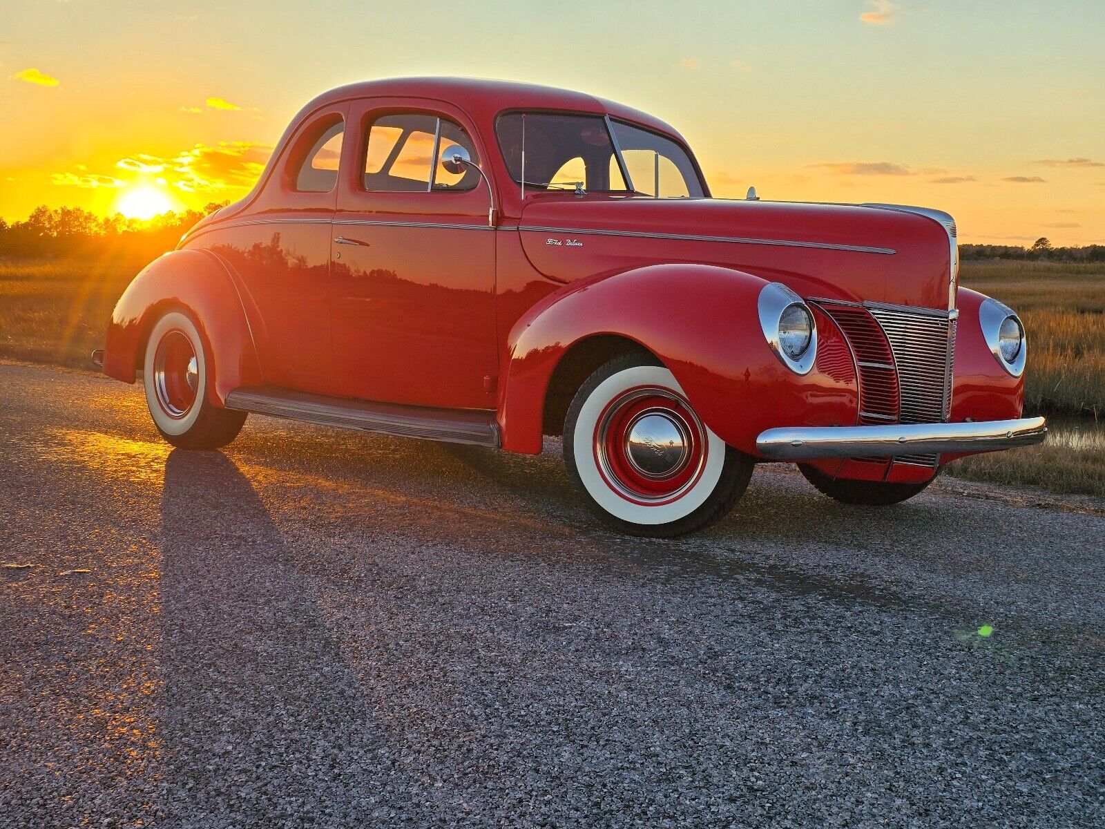 Ford-Deluxe-Coupe-1940-2