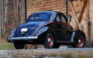 Ford-Deluxe-Coupoe-Coupe-1938-1