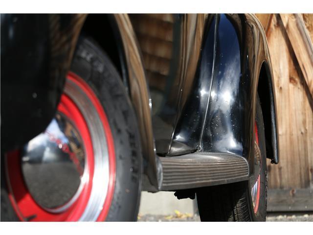 Ford-Deluxe-Coupoe-Coupe-1938-28