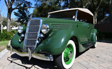 Ford-Deluxe-Phaeton-Cabriolet-1935-8