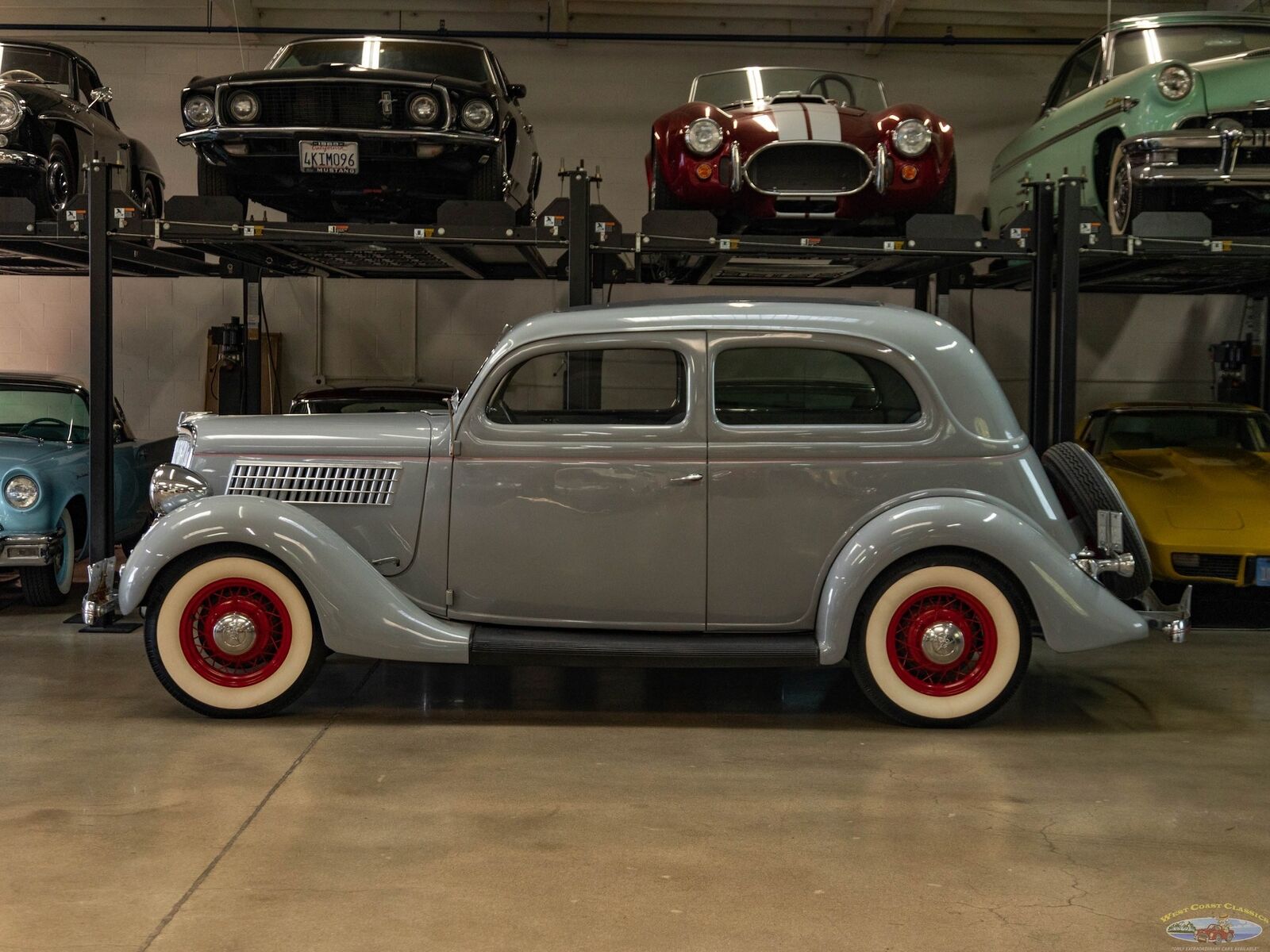 Ford-Deluxe-Tudor-1935-5