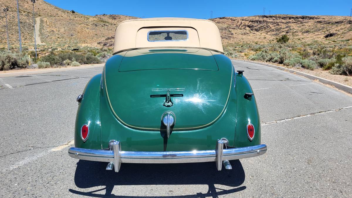 Ford-Deluxe-convertible-coupe-1939-3