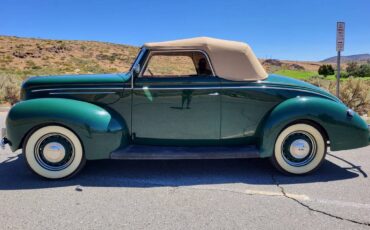 Ford-Deluxe-convertible-coupe-1939