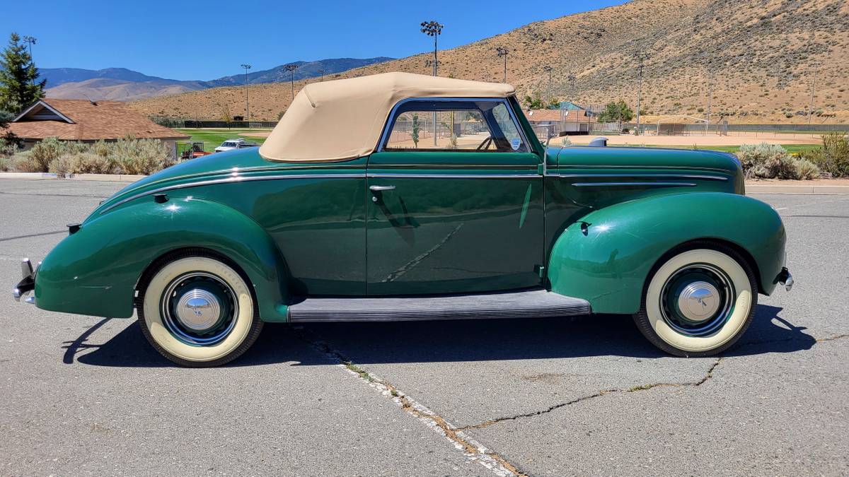 Ford-Deluxe-convertible-coupe-1939-5