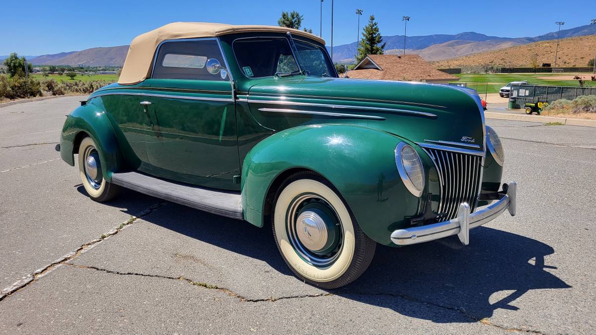 Ford-Deluxe-convertible-coupe-1939-6