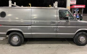 Ford-E250-econoline-1989