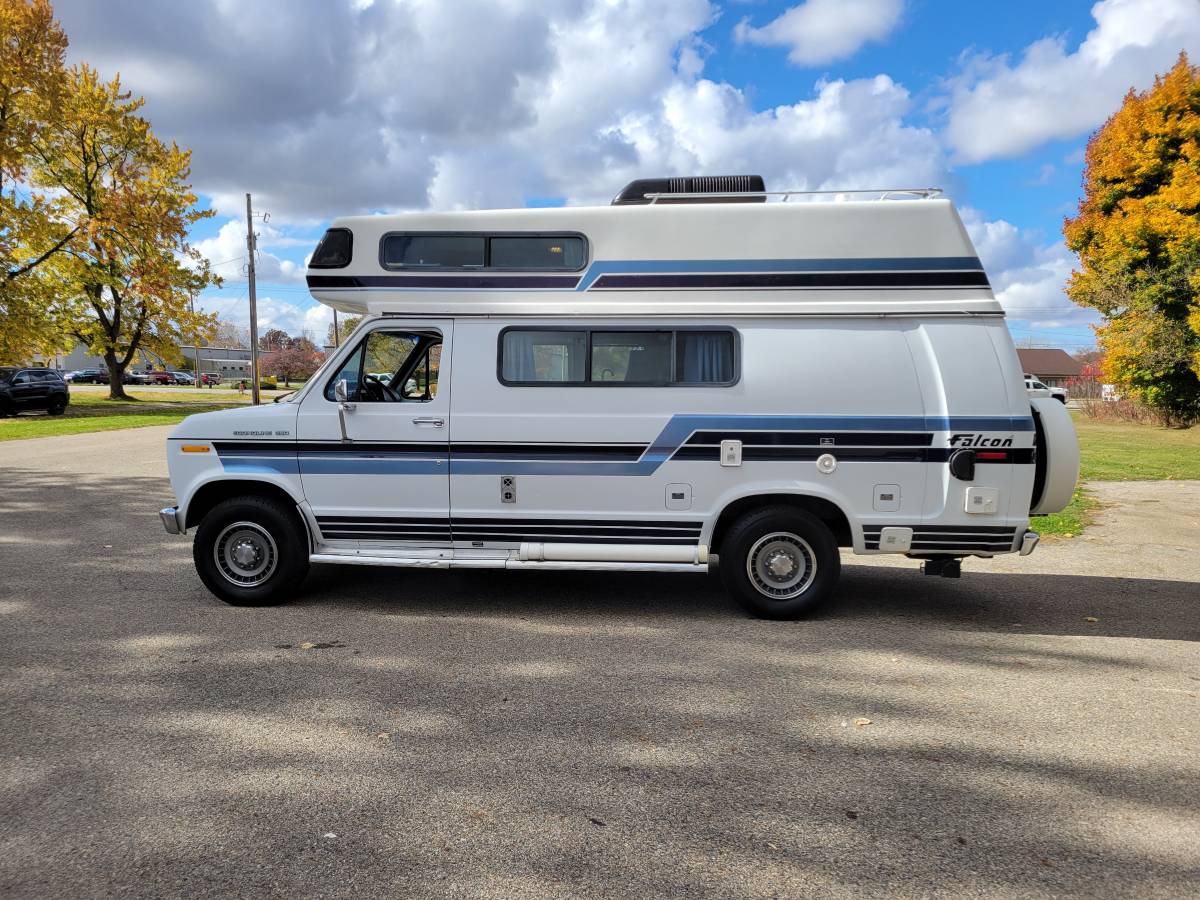 Ford-Econoline-1990-3