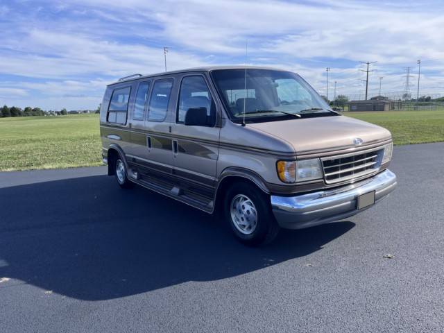 Ford-Econoline-cargo-van-1994-3