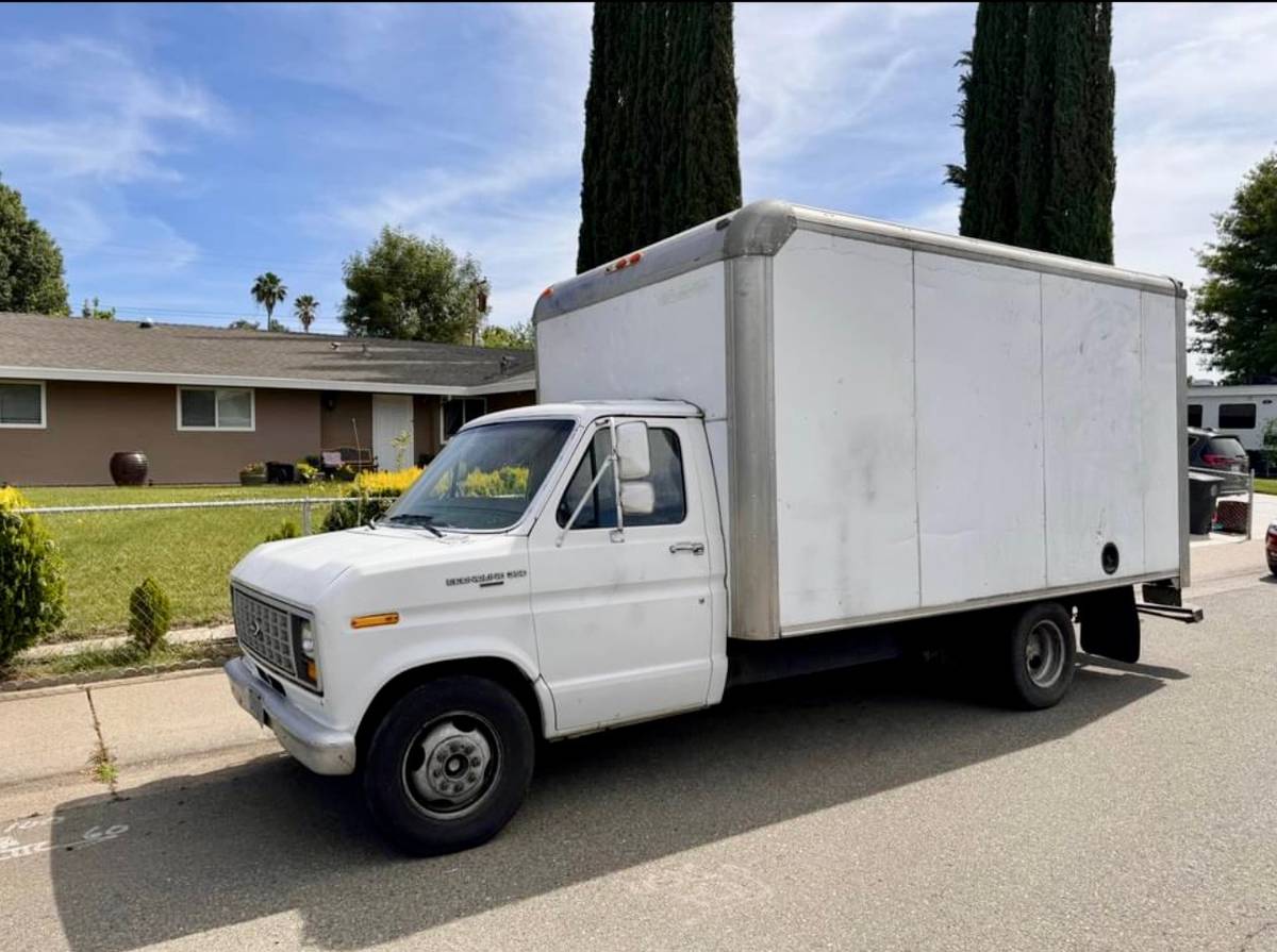 Ford-Econoline-e350-diesel-1989-1