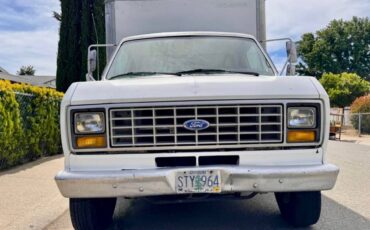 Ford-Econoline-e350-diesel-1989-2