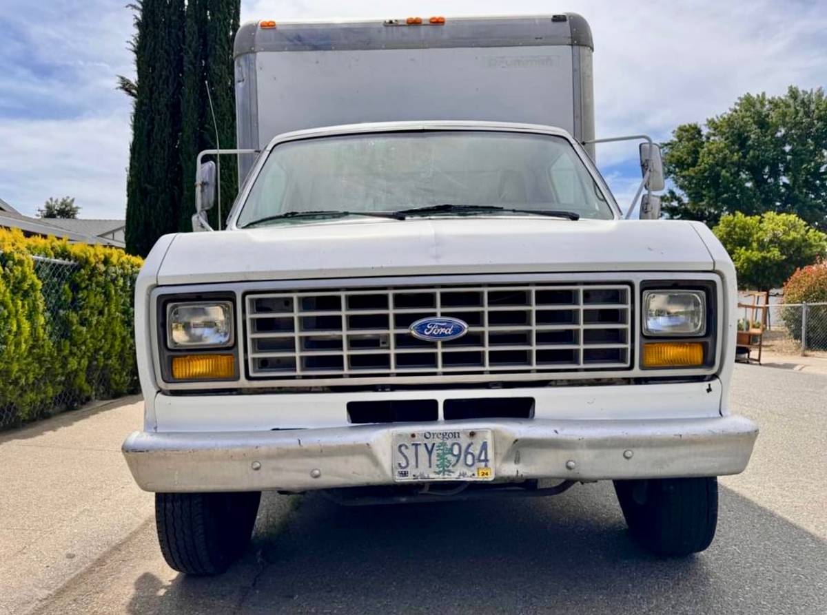 Ford-Econoline-e350-diesel-1989-2