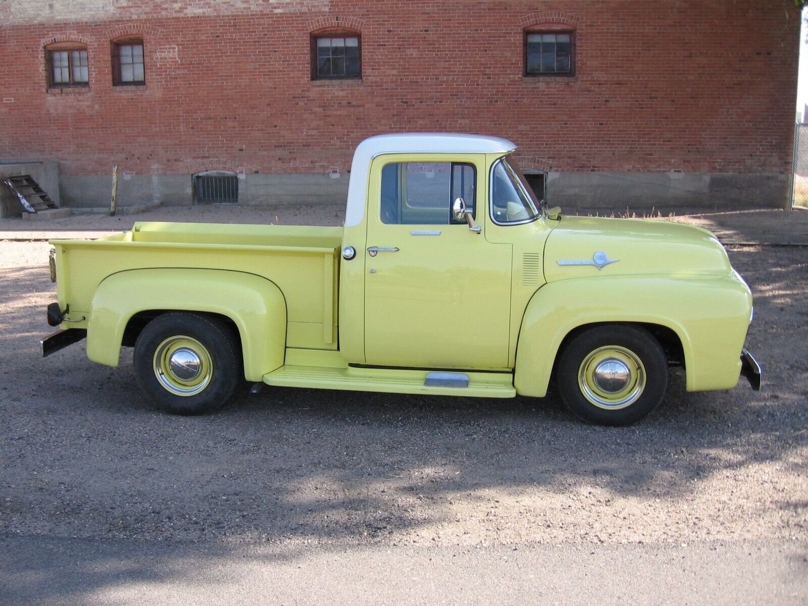 Ford-F-100-1956-1