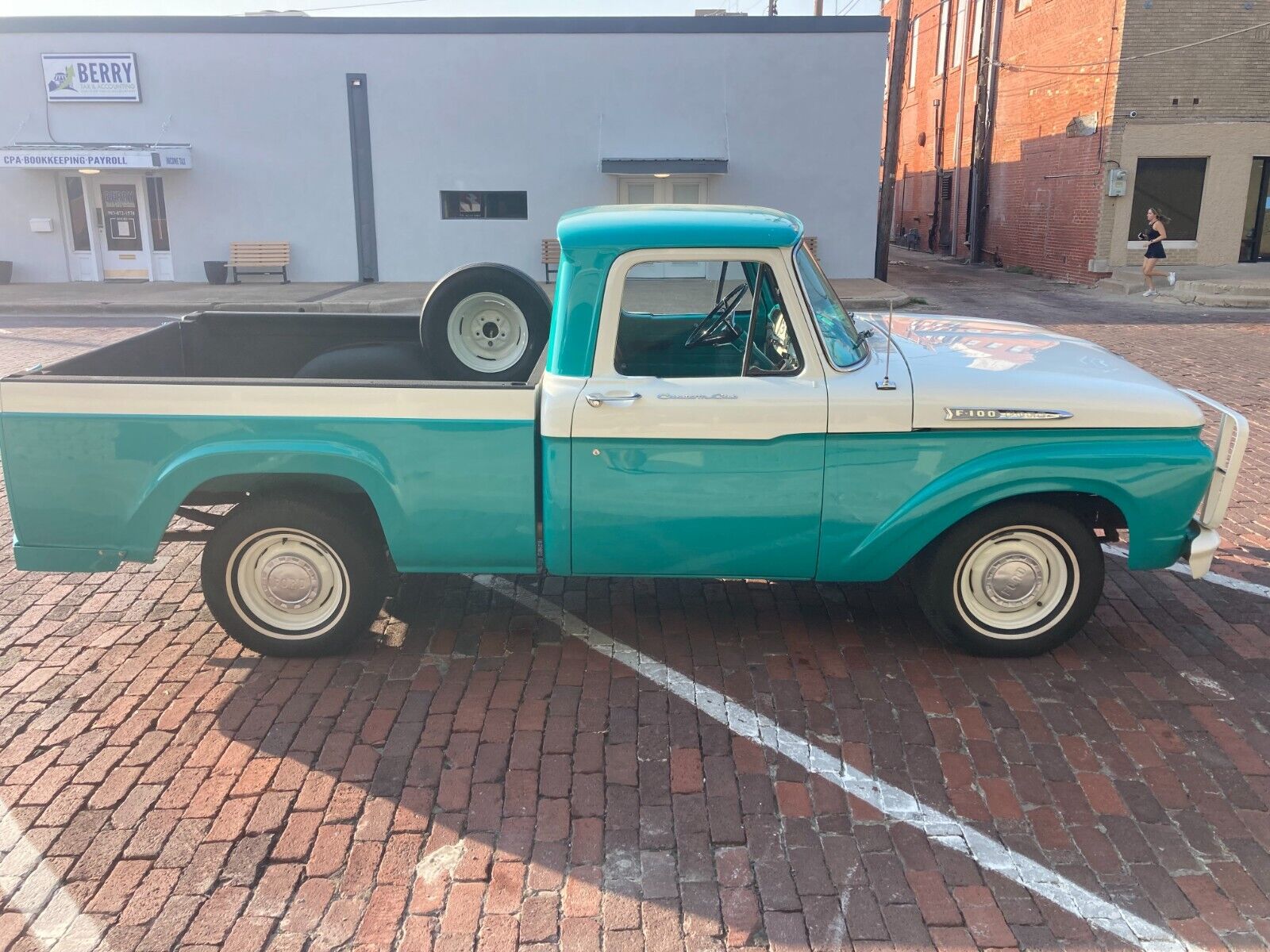 Ford-F-100-1962-3