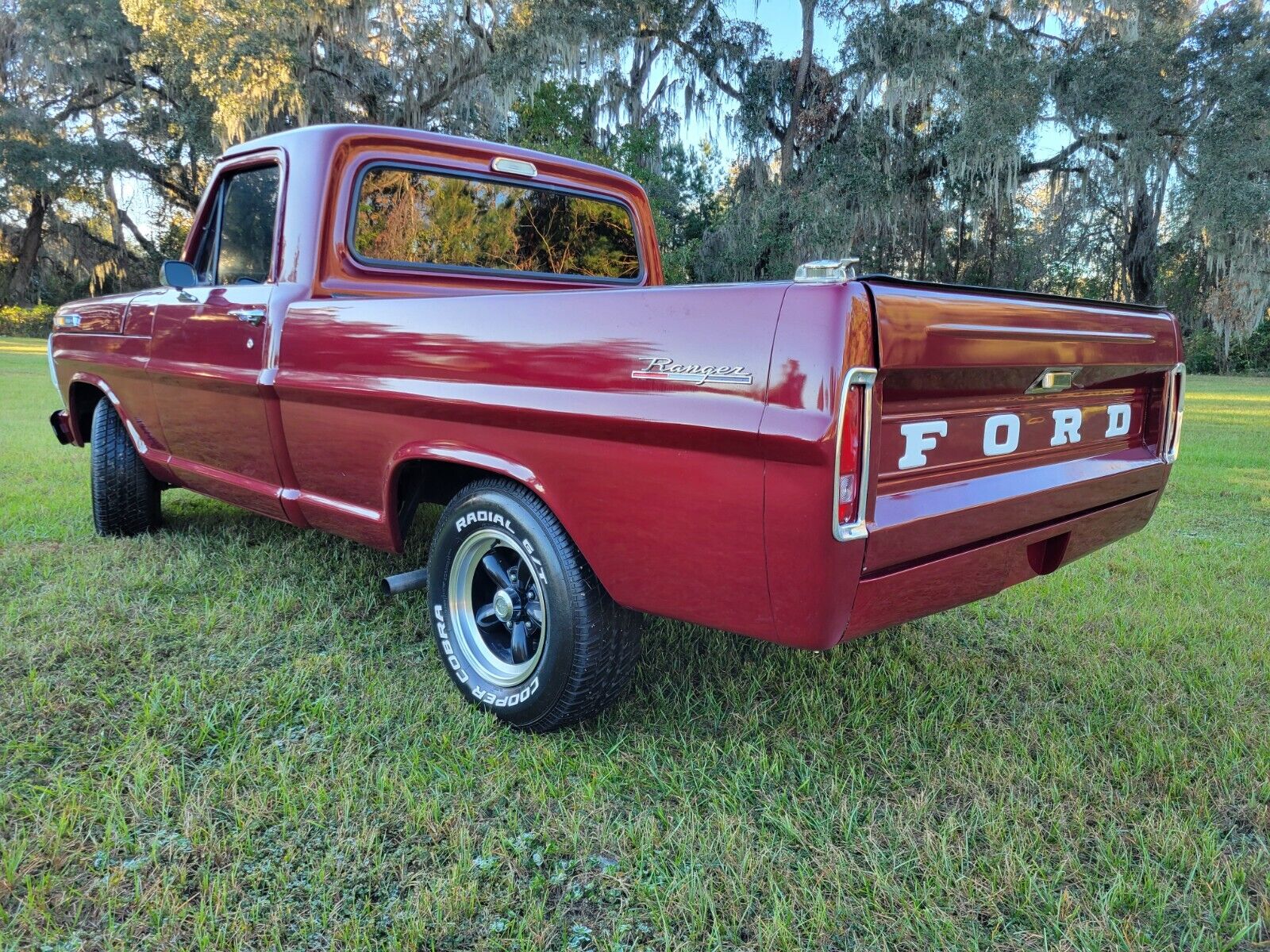 Ford-F-100-1968-5